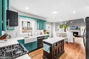 10511 Watford Ln, Fredericksburg, VA 22408 - Photo 11