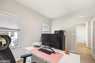 5010 Birch Leaf Cir, Fredericksburg, VA 22407 - Photo 15