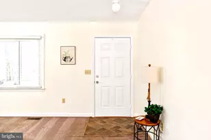 5527 Smith Station Rd, Fredericksburg, VA 22407 - Photo 5