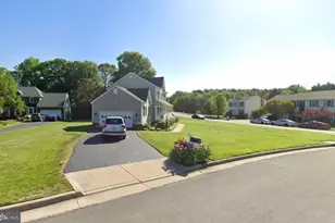 10401 Bristol Ct, Fredericksburg, VA 22408 - Photo 5