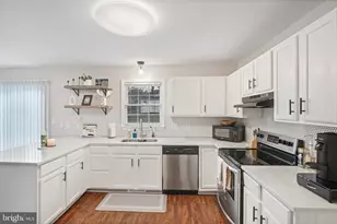 4410 Caven Ct N, Fredericksburg, VA 22408 - Photo 7