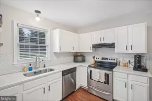 4410 Caven Ct N, Fredericksburg, VA 22408 - Photo 9