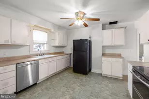 117 Hill St, Fredericksburg, VA 22408 - Photo 9