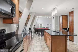 12 River Bluffs Dr, Fredericksburg, VA 22407 - Photo 5