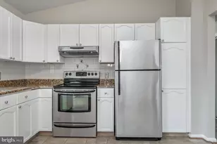 6329 Plantation Forest Dr, Spotsylvania, VA 22553 - Photo 11