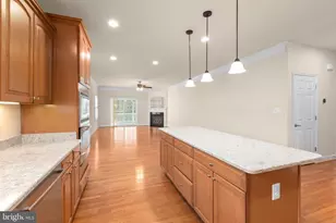 5606 Cedar Mountain Ct, Fredericksburg, VA 22407 - Photo 13