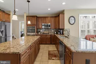 10502 Turning Leaf Ln, Spotsylvania, VA 22551 - Photo 13