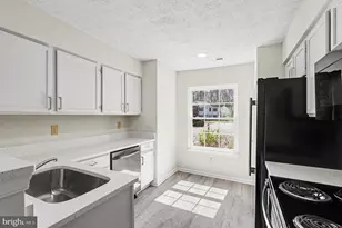 11101 Stalbridge Ct, Fredericksburg, VA 22407 - Photo 11