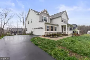 10907 Green Leaf Run, Spotsylvania, VA 22551 - Photo 3