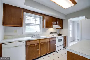 322 Clay St, Fredericksburg, VA 22408 - Photo 15