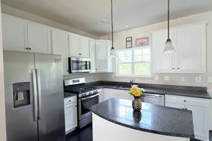 2429 Drake Ln, Fredericksburg, VA 22408 - Photo 11