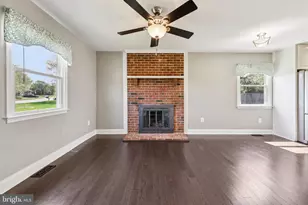 12016 Grantwood Dr, Fredericksburg, VA 22407 - Photo 9