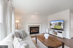 12005 Arbor Glen Dr, Fredericksburg, VA 22407 - Photo 15