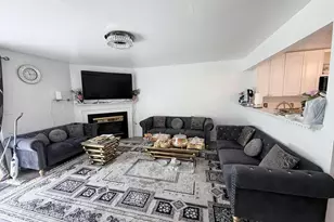 11203 Kings Crest Ct, Fredericksburg, VA 22407 - Photo 9