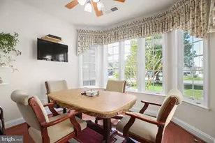 5705 W Kesslers Crossing, Fredericksburg, VA 22407 - Photo 11