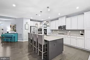 7803 Hermitage Dr, Fredericksburg, VA 22407 - Photo 11