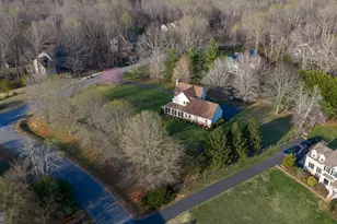 10752 Bridlerein Ct, Spotsylvania, VA 22553 - Photo 5