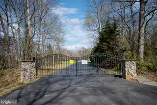 10752 Bridlerein Ct, Spotsylvania, VA 22553 - Photo 71