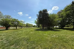 10504 Benchmark Rd, Fredericksburg, VA 22408 - Photo 3