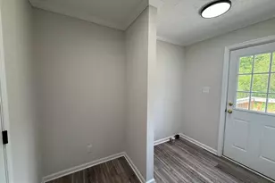 10504 Benchmark Rd, Fredericksburg, VA 22408 - Photo 21