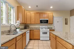 6712 Castleton Dr, Fredericksburg, VA 22407 - Photo 17