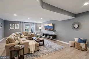 5225 Windbreak Dr, Fredericksburg, VA 22407 - Photo 7