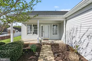 6902 Castleton Dr, Fredericksburg, VA 22407 - Photo 7