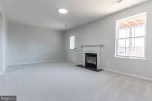 7308 Wytheville Cir, Fredericksburg, VA 22407 - Photo 11