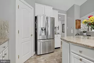 7308 Glenhaven Dr, Fredericksburg, VA 22407 - Photo 13