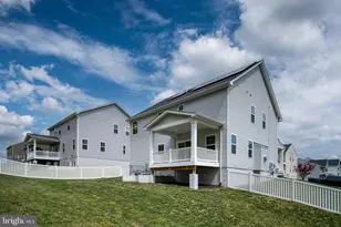 9104 Maple Run Dr, Fredericksburg, VA 22407 - Photo 59