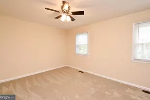 303 Olde Greenwich Dr, Fredericksburg, VA 22408 - Photo 11