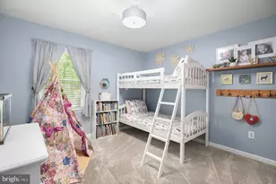 704 Candle Ridge Ct, Fredericksburg, VA 22407 - Photo 9