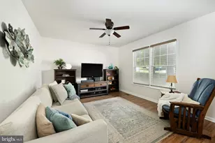 7404 N Katie Dr, Fredericksburg, VA 22407 - Photo 11