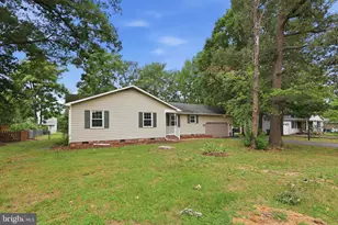 10800 Woodland Dr, Fredericksburg, VA 22407 - Photo 19