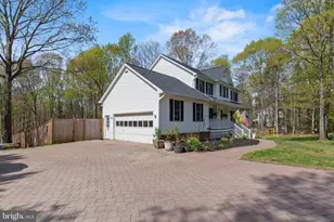 7920 S Woods Dr, Fredericksburg, VA 22408 - Photo 3