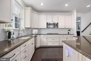 6300 Penn Cove Ct, Fredericksburg, VA 22407 - Photo 15