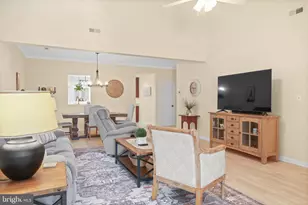 12202 Meadow Branch Way, Fredericksburg, VA 22407 - Photo 9