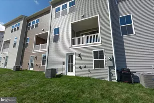 9287 Tanfield Dr, Fredericksburg, VA 22408 - Photo 17