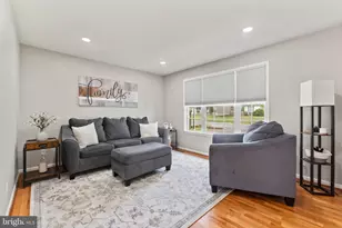 8811 Kent Ct, Fredericksburg, VA 22408 - Photo 3