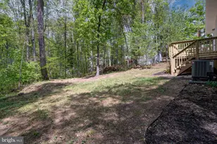 10704 Ann Davis Dr, Fredericksburg, VA 22408 - Photo 19