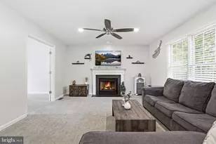 5803 S Cedar Ridge Ln, Fredericksburg, VA 22407 - Photo 13