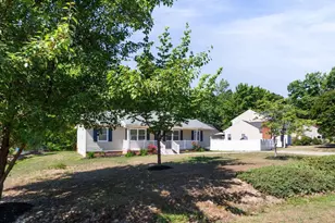 10722 Lovett Dr, Fredericksburg, VA 22407 - Photo 5