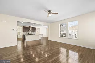 1725 Hudgins Farm Cir, Fredericksburg, VA 22408 - Photo 5
