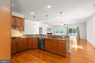 5817 S Mills Manor Ct, Fredericksburg, VA 22407 - Photo 15