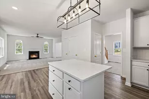 6016 Sunlight Mountain Rd, Spotsylvania, VA 22553 - Photo 5