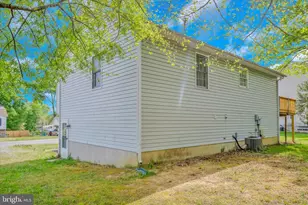 7403 N Katie Dr, Fredericksburg, VA 22407 - Photo 5