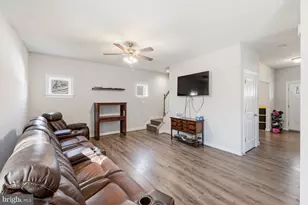 5222 Calvert Ct, Fredericksburg, VA 22407 - Photo 5