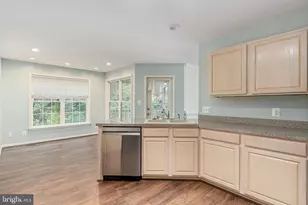 10400 Kings Cove Ct, Spotsylvania, VA 22553 - Photo 5