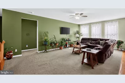 1709 Hudgins Farm Circle, Fredericksburg, VA 22408 - Photo 15