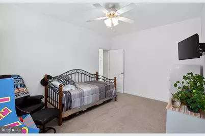 1709 Hudgins Farm Circle, Fredericksburg, VA 22408 - Photo 11
